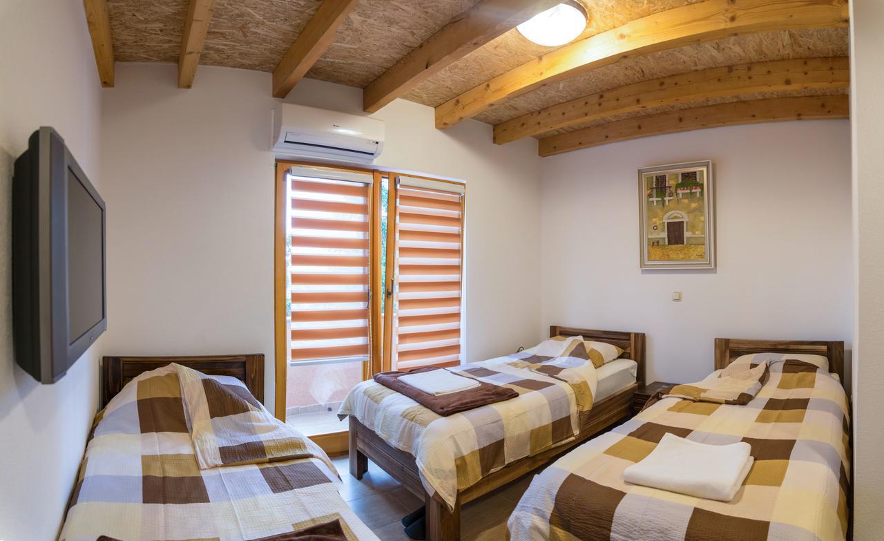 Motel Orhideja Donji Vakuf Kültér fotó