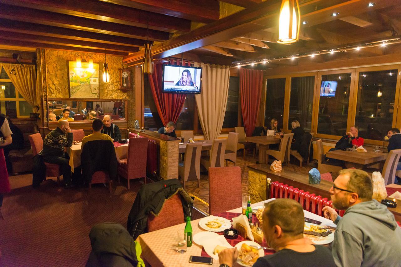 Motel Orhideja Donji Vakuf Kültér fotó