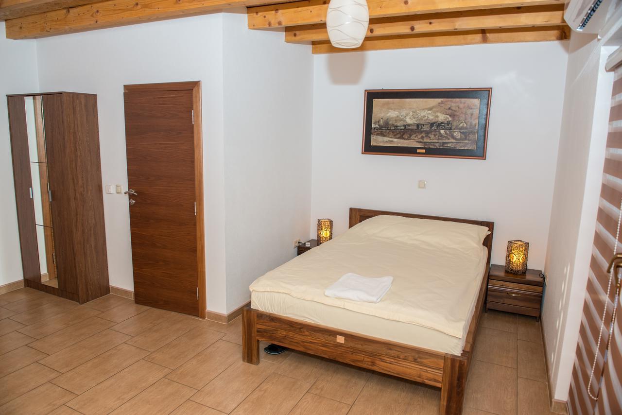 Motel Orhideja Donji Vakuf Kültér fotó